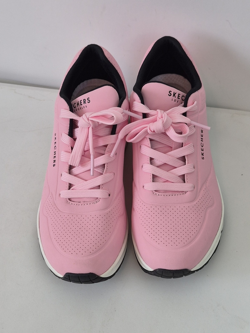 Skechers Women's Light Pink Lace-Up Athletic Sneakers Size 9